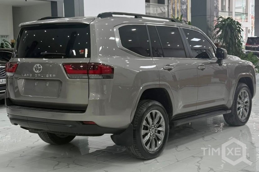 Bán Land Cruiser LC300 màu Đồng, sản xuất 2024. - TimXe.Net