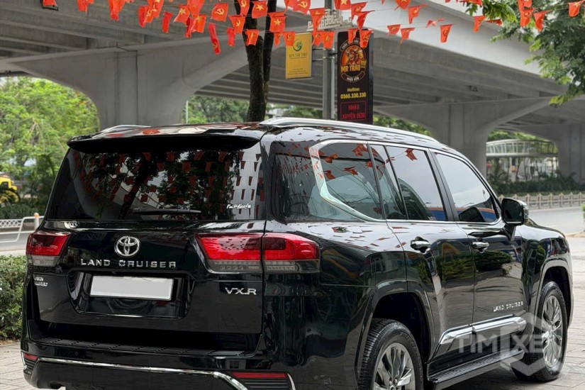 Land Cruiser LC300 sản xuất 2026 siêu lướt. - TimXe.Net