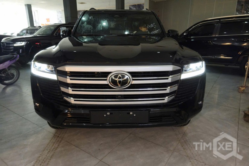 Xe Toyota Land Cruiser LC300 2025 Nhập khẩu - TimXe.Net