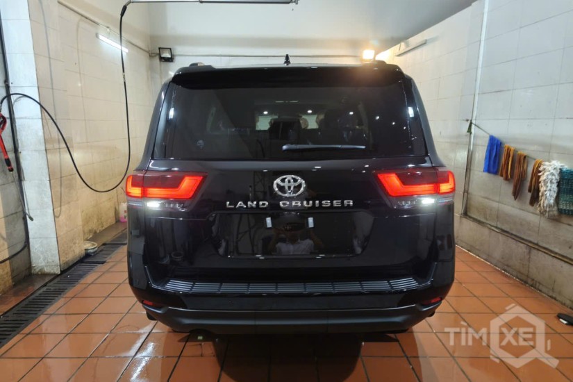Xe Toyota Land Cruiser LC300 2025 Nhập khẩu - TimXe.Net