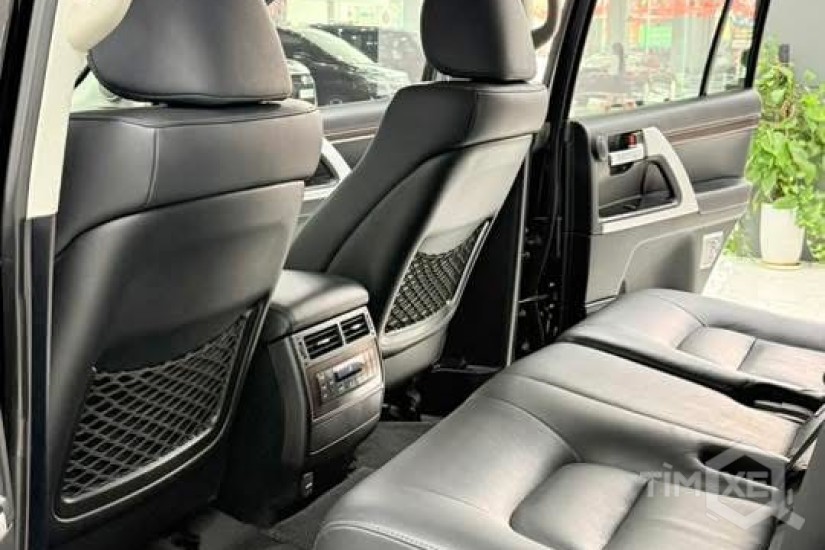 BÁN LAND CRUISER 4.6 V8 SẢN XUẤT 2019 – TÊN CÔNG TY XUẤT VAT. - TimXe.Net