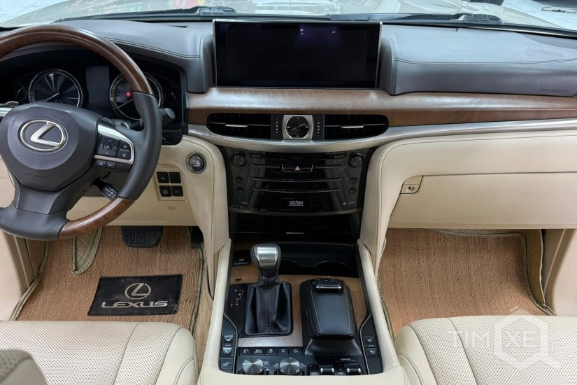 Bán Lexus LX570 nhập Mỹ, sản xuất 2019, xe đi ít cực mới. - TimXe.Net