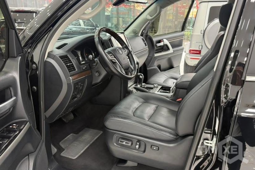 BÁN TOYOTA LAND CRUISER V8 4.6L SẢN XUẤT 2019. - TimXe.Net