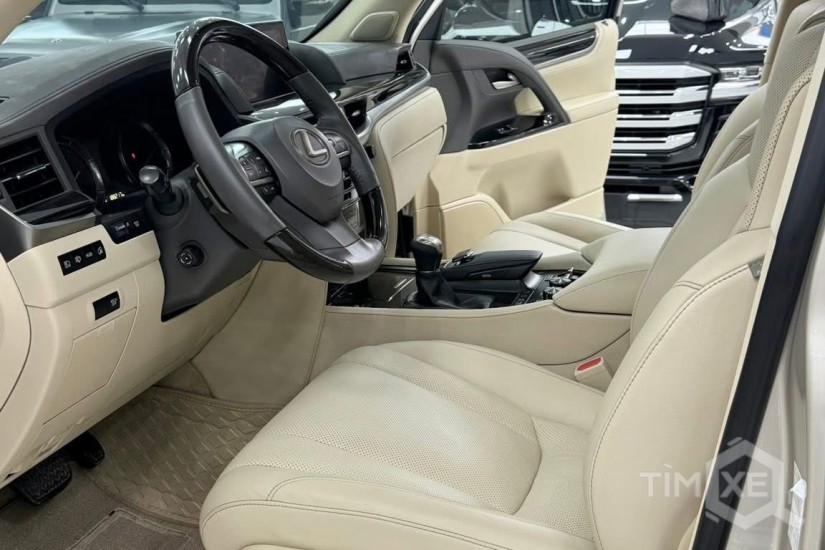 Bán Lexus LX570 sản xuất 2016 màu vàng cát. - TimXe.Net