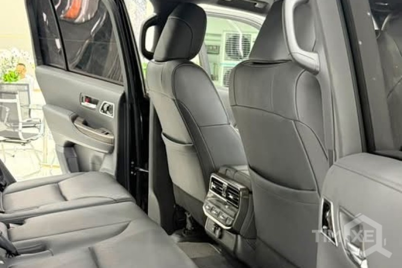 Bán Land Cruiser LC300 sản xuất 2022. Xe chạy ít. Giá cực rẻ. - TimXe.Net