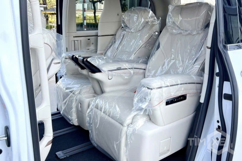 Xe Lexus LM 350 500H 2025 Nhập khẩu - TimXe.Net