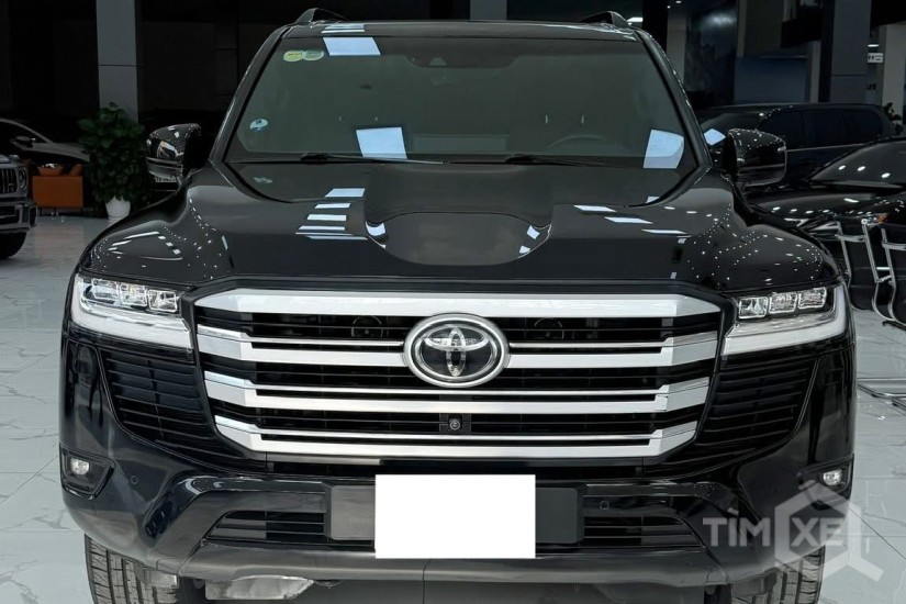 Bán Toyota Land Cruiser LC300 sản xuất 2023, 1 chủ Hà Nội - TimXe.Net