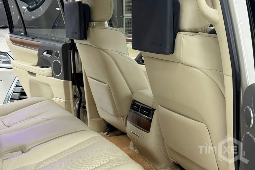 Bán Lexus LX570 Nhập Mỹ, lăn bánh 5 vạn. Xe siêu mới. - TimXe.Net