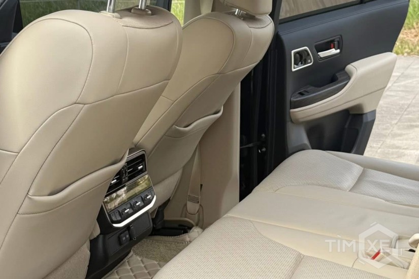 Bán Land Cruiser LC300 sản xuất 2025 siêu lướt, mới 99,99%. - TimXe.Net