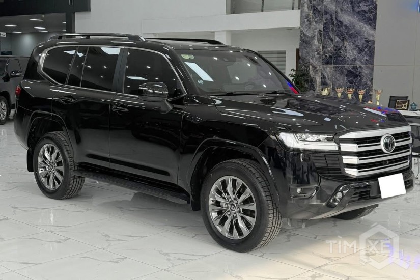 Bán Toyota Land Cruiser LC300 sản xuất 2023, 1 chủ Hà Nội - TimXe.Net
