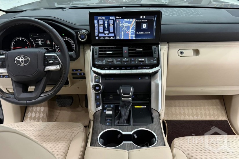 Toyota Land Cruiser LC300 2024 siêu lướt 8000 Km, lên full Trung Đông - TimXe.Net