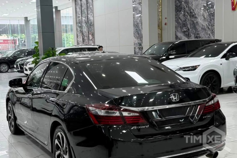 Bán Honda Accord sản xuất 2018. Xe cực đẹp. - TimXe.Net