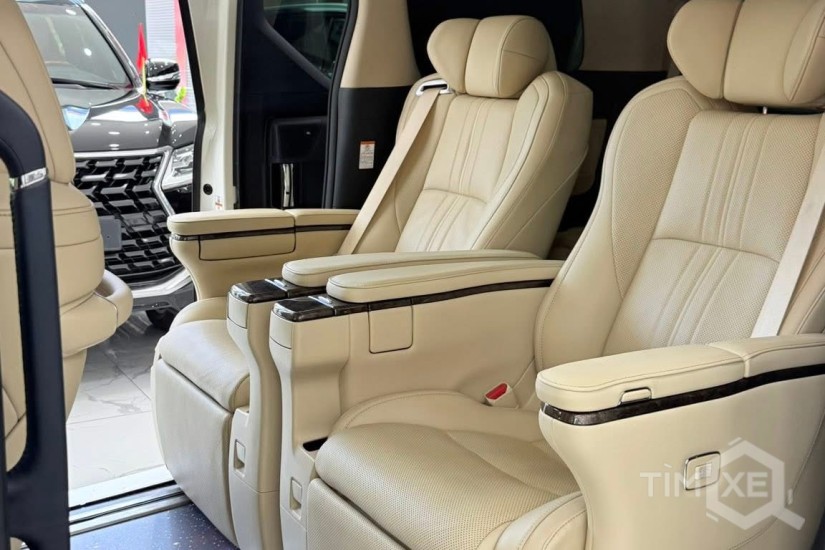 Bán Toyota Alphard Luxury Executive Lounge, sản xuất 2021. - TimXe.Net