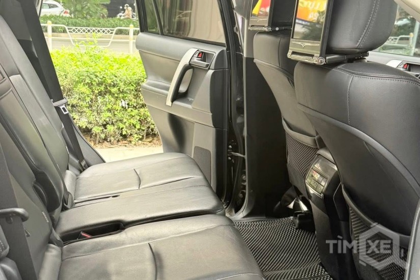 Bán Toyota Prado sản xuất 2017, 1 chủ Hà Nội. - TimXe.Net