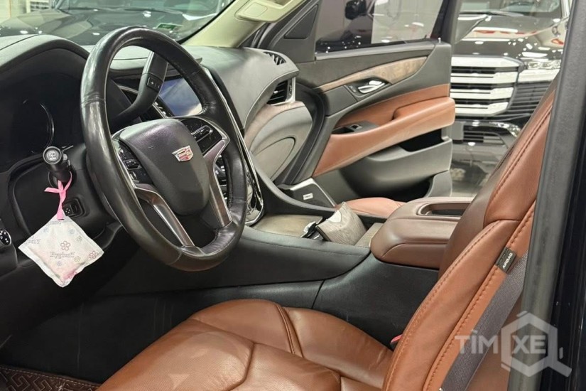 Bán CADILLAC ESCALADE 6.2 Platinum sản xuất 2016. - TimXe.Net