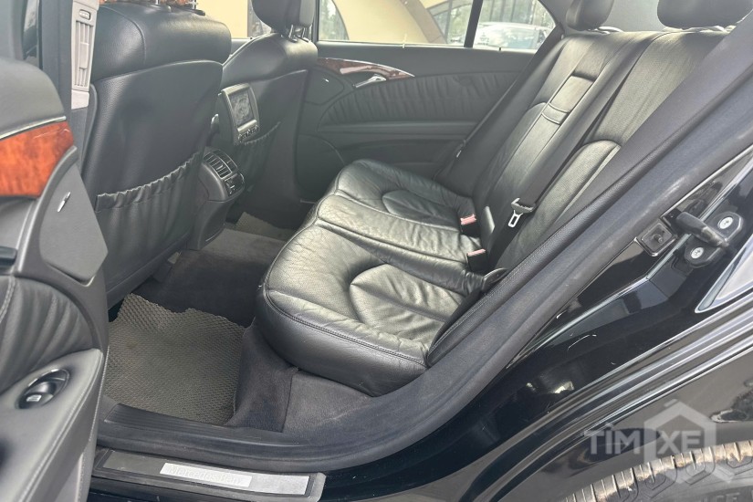 Xe Mercedes-Benz E280 Màu Đen Nội Thất Đen 2005 - TimXe.Net