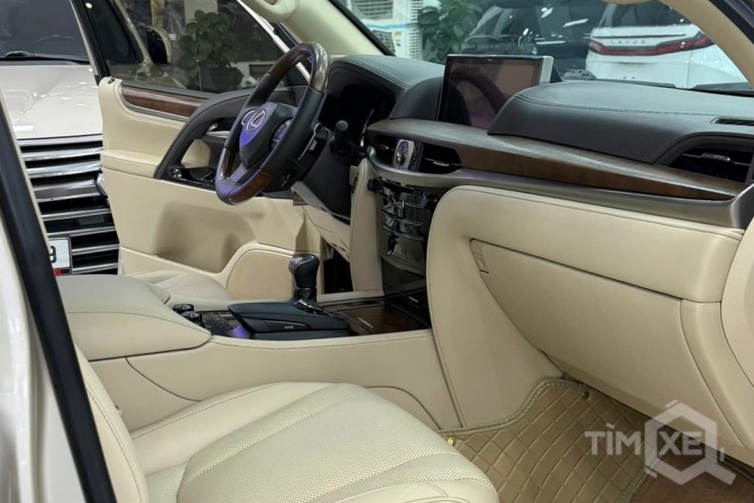Bán Lexus LX570 Nhập Mỹ, lăn bánh 5 vạn. Xe siêu mới. - TimXe.Net