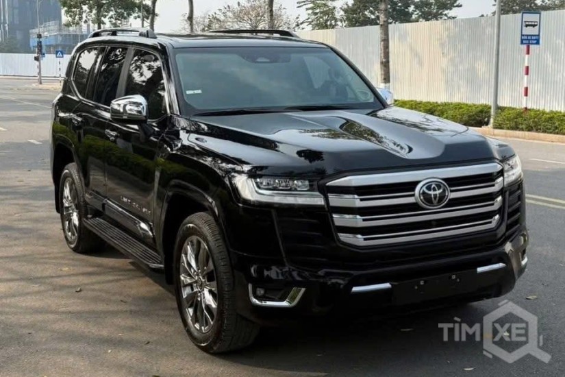 Land Cruiser LC300 sản xuất 2023 cực chât, sang trọng và giữ giá. - TimXe.Net