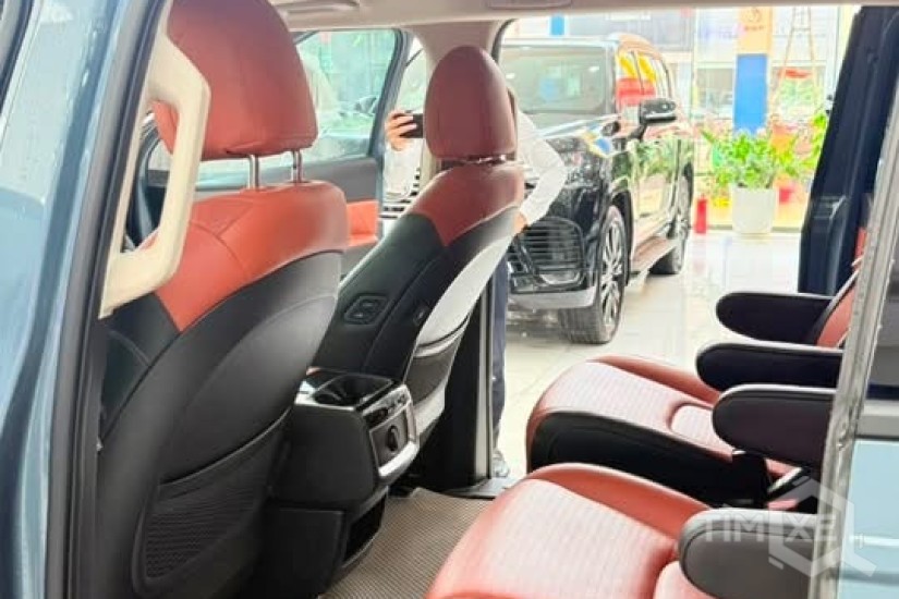 Bán KIA Canival Signature 3.5 sản xuất 2022 .Xe 1 chủ từ mới Hà Nội. - TimXe.Net
