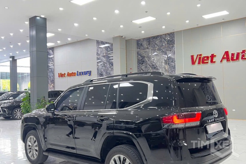 Bán Land Cruiser LC300 sản xuất 2021. xe đẹp xuất sắc. - TimXe.Net