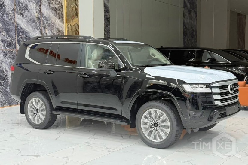 Bán Toyota Land Cruiser LC300 sản xuất 2026, mới 100%. xe giao ngay. - TimXe.Net