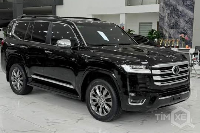 Bán Land Cruiser LC300 sản xuất 2022. Xe chạy ít. Giá cực rẻ. - TimXe.Net