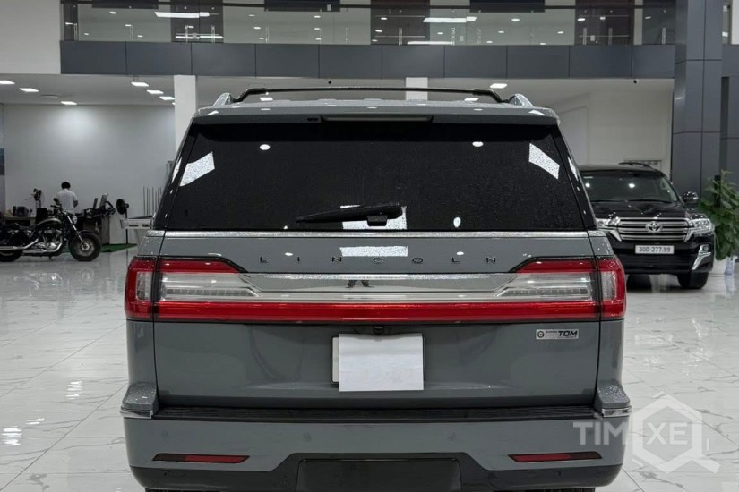 Bán Lincoln Navigator L Black Label sản xuất 2021 - TimXe.Net