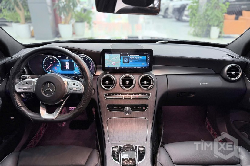 Bán Mercedes C300 AMG sản xuất 2019. xe 1 chủ đi ít, biển Hà Nội. - TimXe.Net