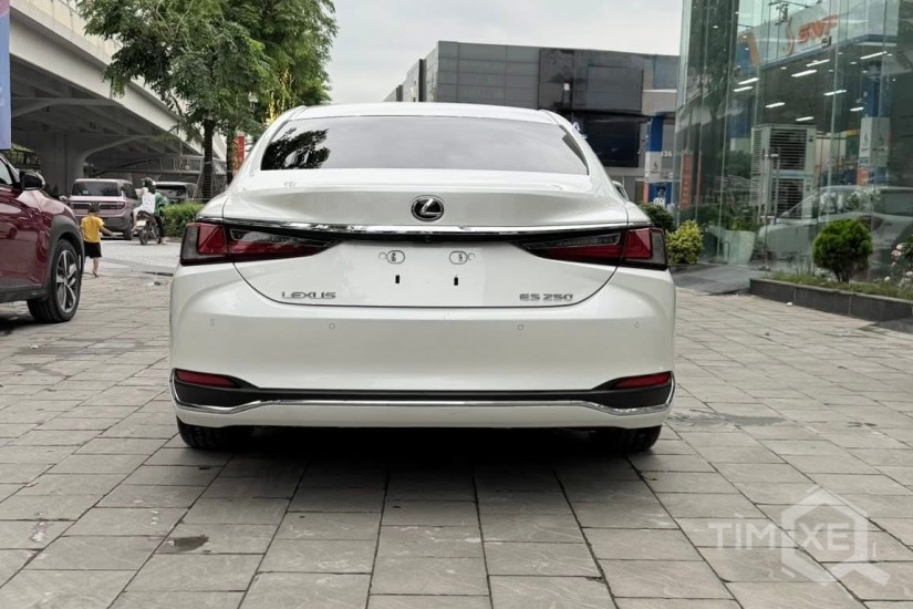 Bán Lexus ES250 Model 2020, 1 chủ, xe siêu mới.. - TimXe.Net