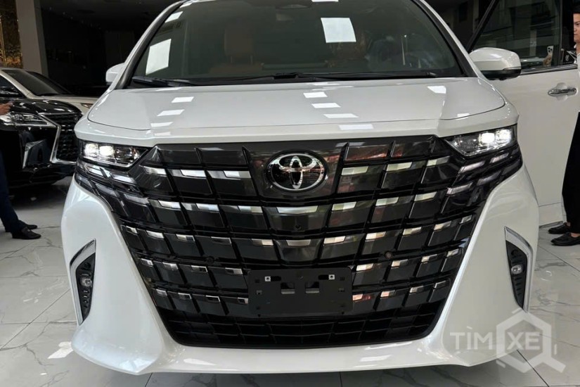 Xe Toyota Alphard HEV 2025 Nhập khẩu - TimXe.Net