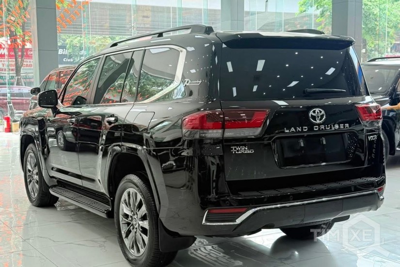 Bán Land Cruiser LC300 sản xuất 2024, sơn Zin 100%. - TimXe.Net