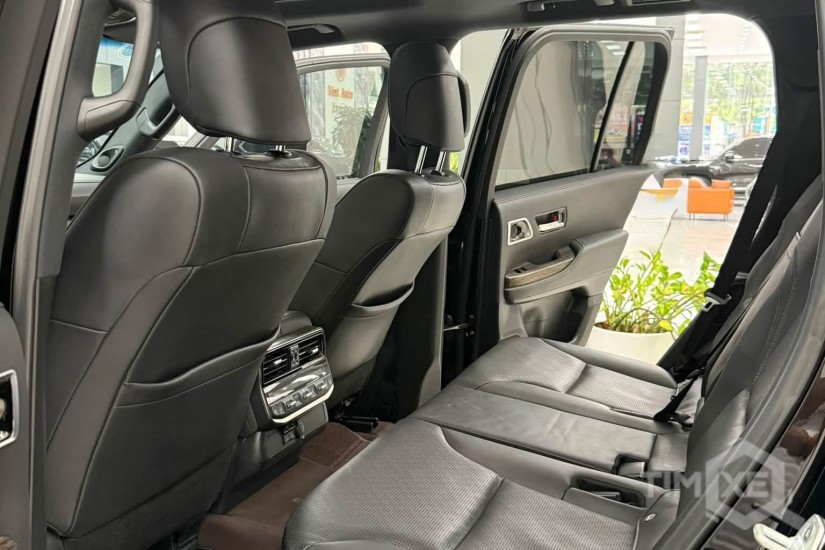 Bán Land Cruiser LC300 sản xuất 2023. Xe cực mới. - TimXe.Net