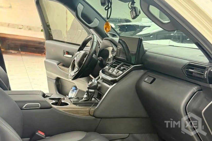 Bán Toyota Land Cruiser LC300 Model 2023. xe đẹp xuất sắc. - TimXe.Net
