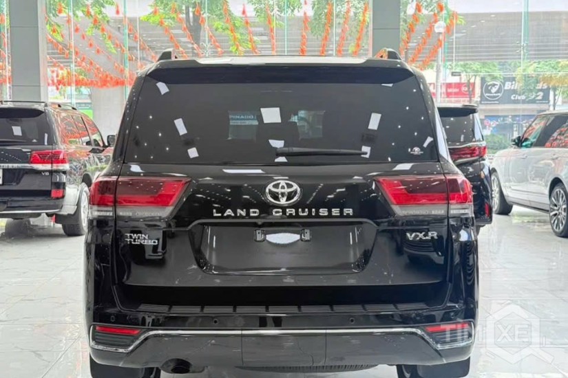 Bán Toyota Land Cruiser LC300 sản xuất 2023. xe cực mới. - TimXe.Net