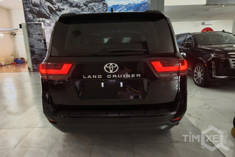 Xe Toyota Land Cruiser LC300 2025 Nhập khẩu - TimXe.Net