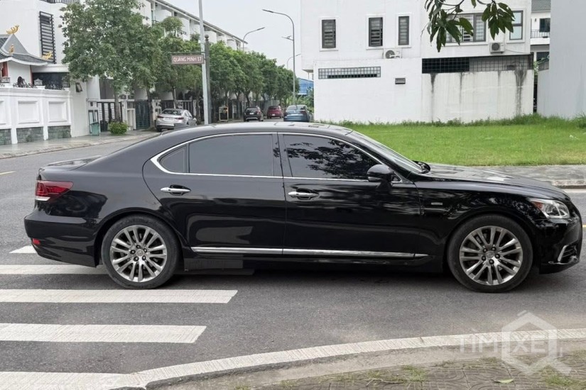 Bán Lexus LS460L, sản xuất 2014. Xe đi ít cực mới. - TimXe.Net