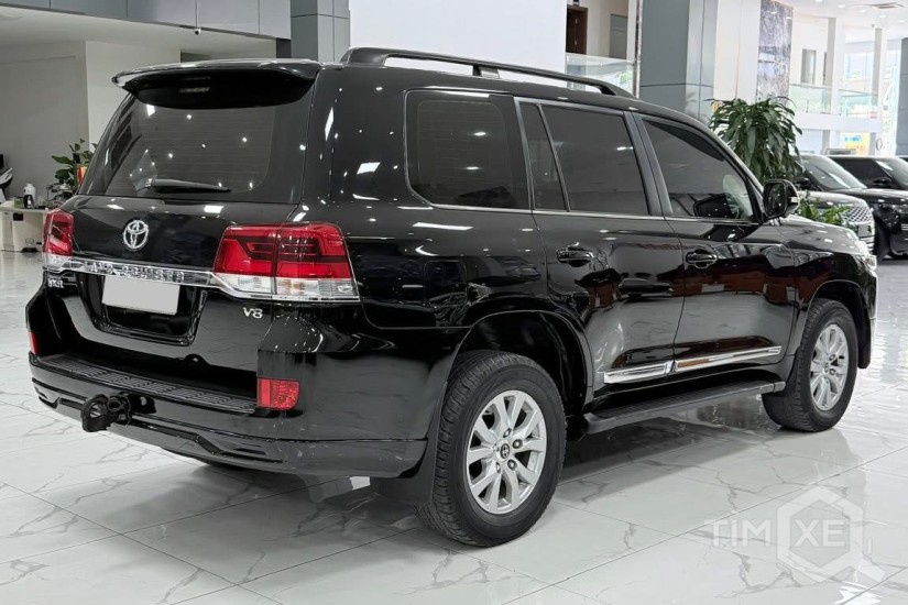 Bán Toyota Land Cruiser 4.6 V8 sản xuất 2016, chạy ít xe cực mới. - TimXe.Net