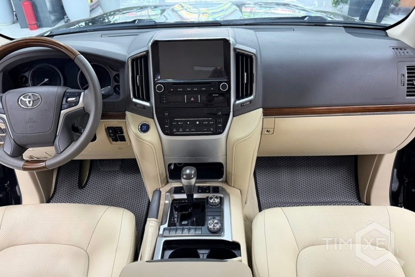 Bán Toyota Land Cruiser 4.6 V8 sản xuất 2016, chạy ít xe cực mới. - TimXe.Net