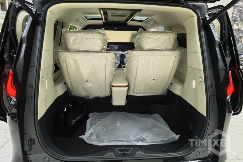 Xe Lexus LM 350 500H 2025 Nhập khẩu - TimXe.Net