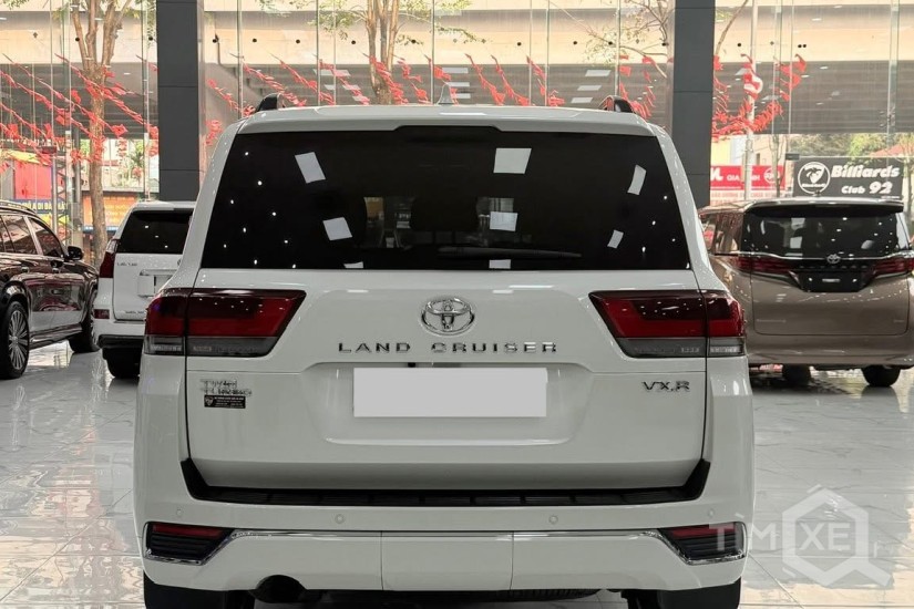 Bán Toyota Land Cruiser LC300 sản xuất 2025 Siêu lướt. - TimXe.Net