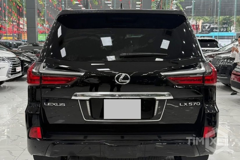 Bán Lexus LX570 nhập Mỹ, sản xuất 2018, lăn bánh chưa đầy 4 vạn, - TimXe.Net