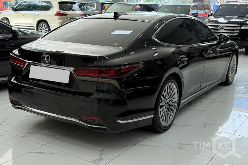 Siêu lướt. Lexus LS 500H sản xuất 2025, giá rẻ hơn xe mới 2 tỷ đồng. - TimXe.Net