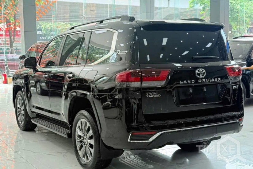 Bán Toyota Land Cruiser LC300 sản xuất 2023. xe cực mới. - TimXe.Net