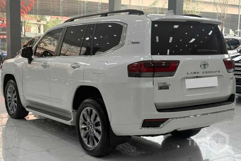 Bán Toyota Land Cruiser LC300 sản xuất 2025 Siêu lướt. - TimXe.Net
