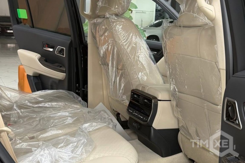 Bán Toyota Land Cruiser LC300 sản xuất 2026, mới 100%. xe giao ngay. - TimXe.Net