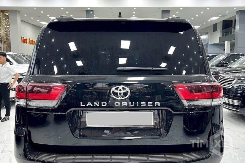 Bán Toyota Land Cruiser LC300, sản xuất 2025. siêu lướt mới 99,99% - TimXe.Net