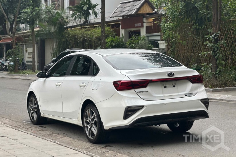 Bán Xe Kia Cerato 1.6 MT 2020 Màu Trắng Nội Thất Đen - TimXe.Net