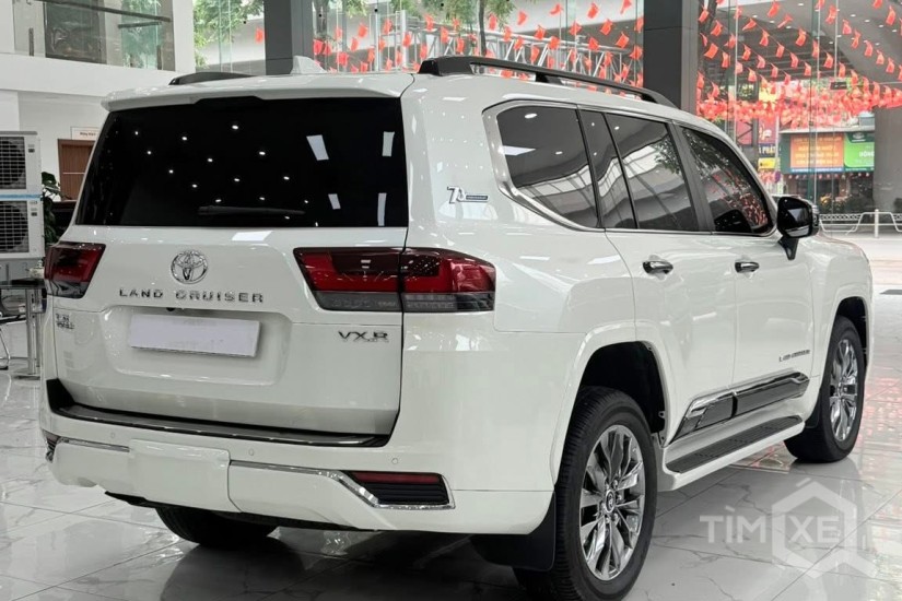 Bán Land Cruiser LC300 sản xuất 2025, siêu lướt 5000Km - TimXe.Net