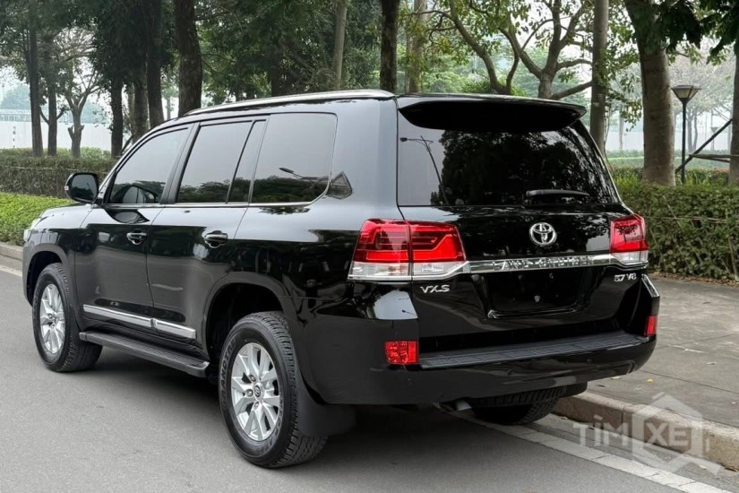 Bán Toyota Land Cruiser 4.6 V8 sản xuất 2020, lên 4 ghế MBS siêu VIP. - TimXe.Net