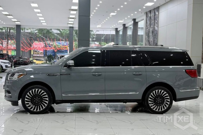 Bán Lincoln Navigator L Black Label sản xuất 2021 - TimXe.Net